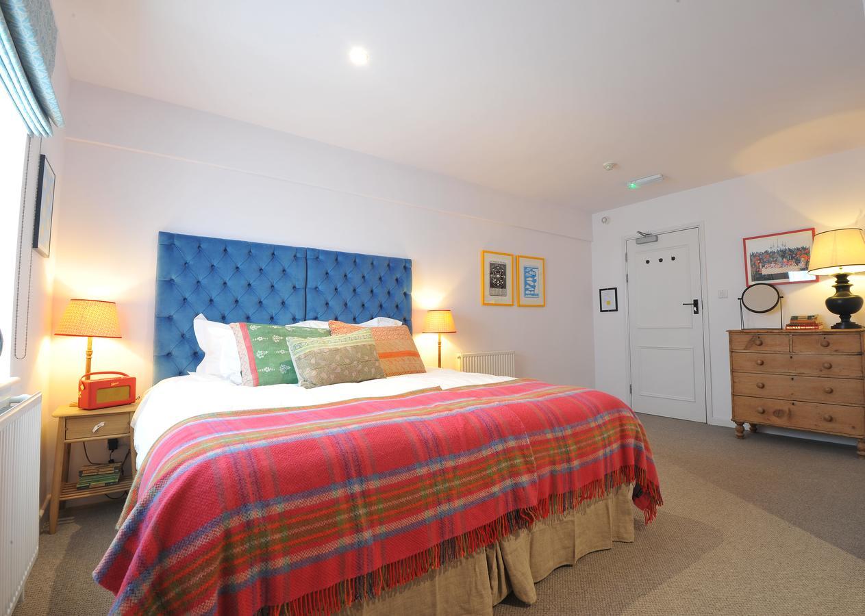 The Narrowboat Hotel Reading Exterior photo
